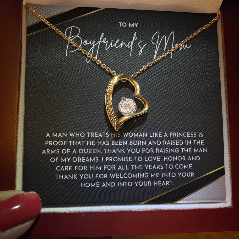 Boyfriend’s Mom Necklace Gift | Elegant Heart Pendant with Appreciation Message from Girlfriend